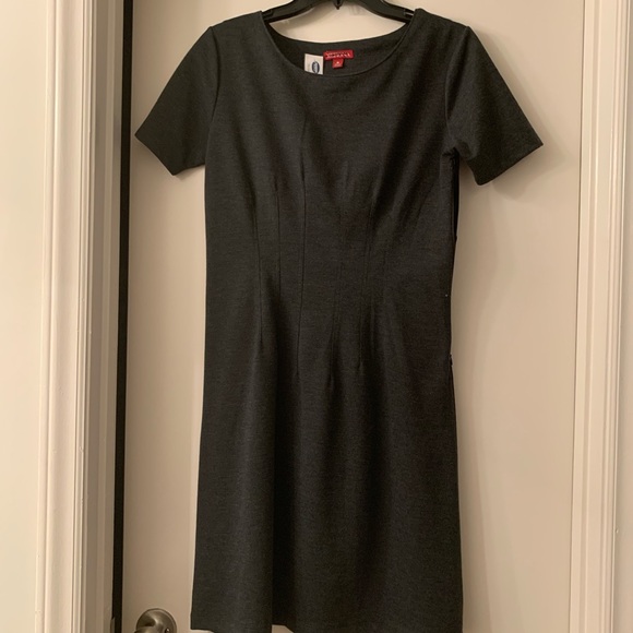 Dresses 👗 - Picture 4 of 7